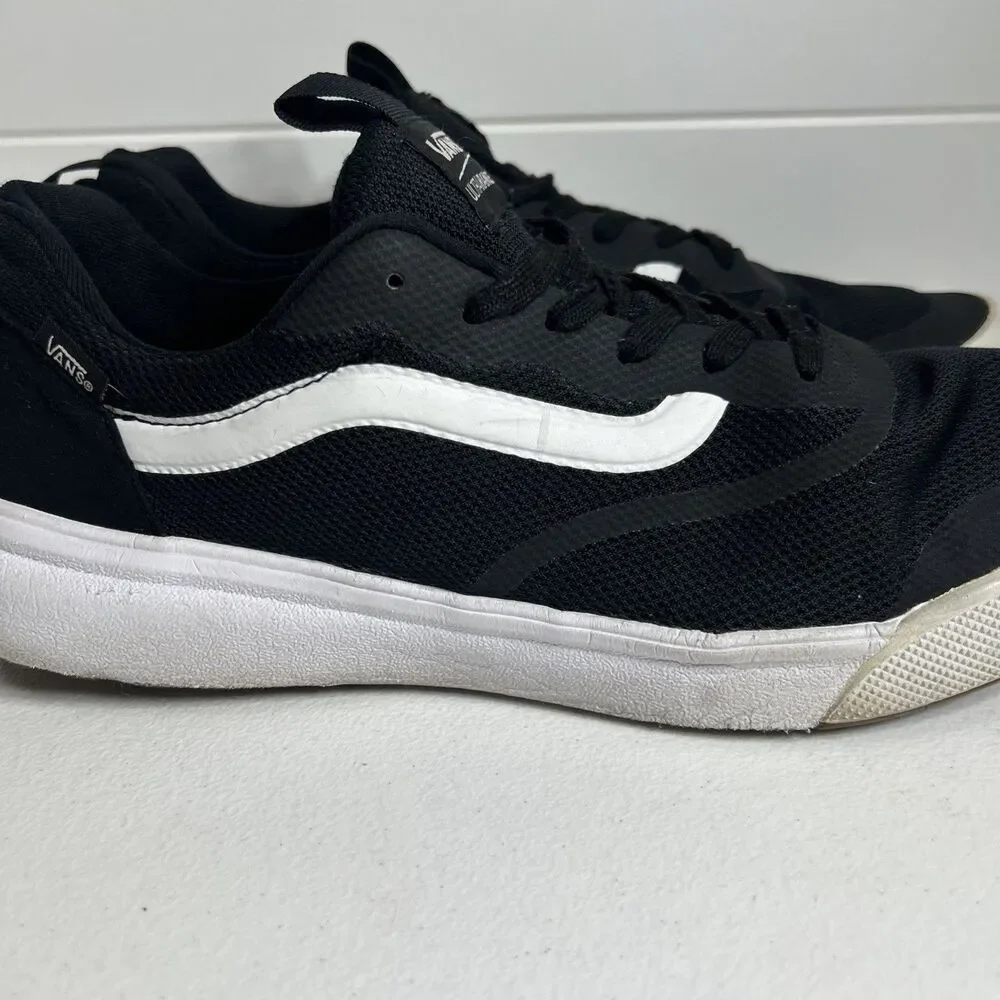 VANS UltraRange Men’s Shoes Size 13 Black/White Lightweight